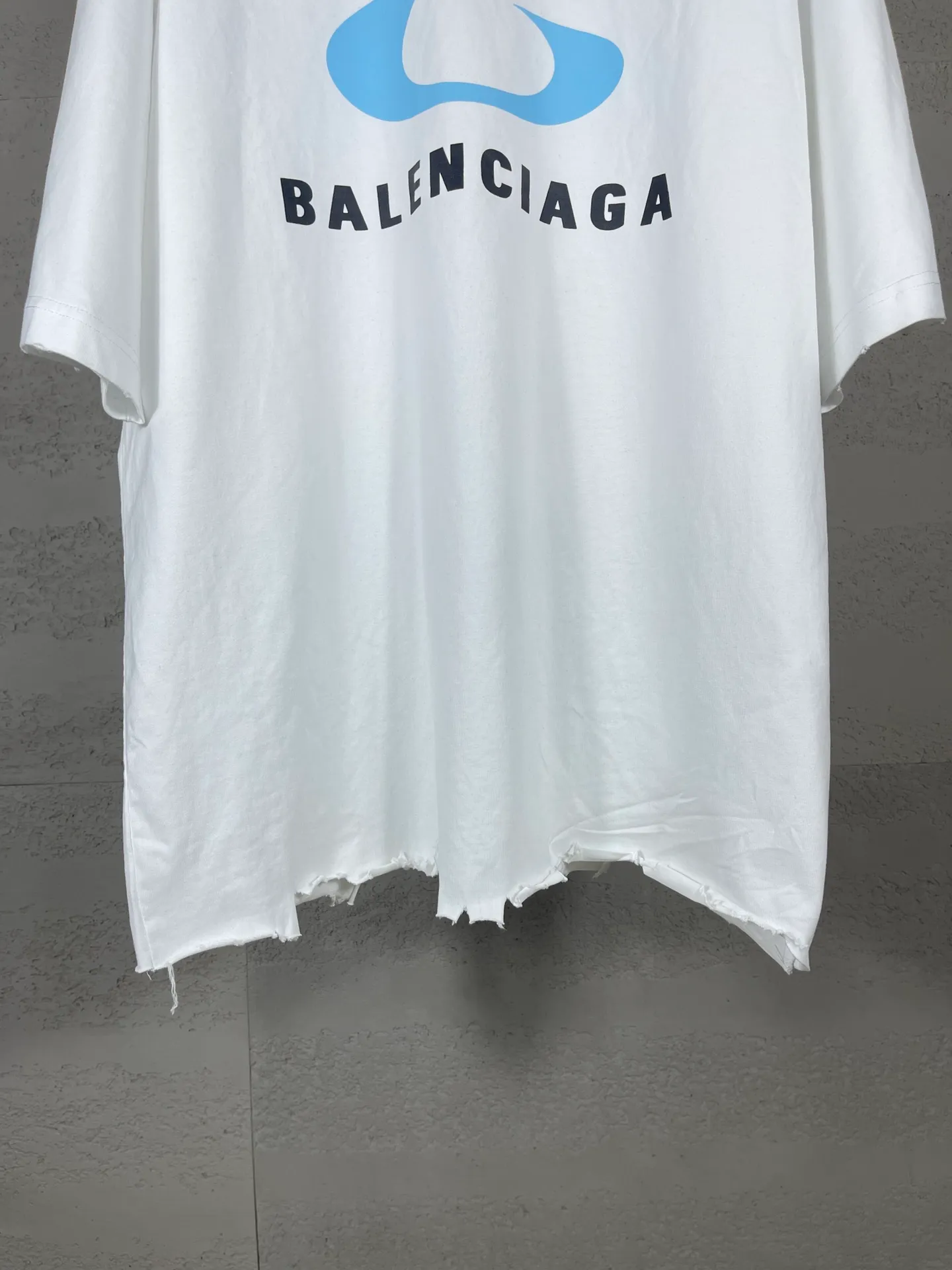 【 . Quality】BALENCI*GA/ BALENCI*GA#25 New Arrival， Classic LOGO T . 。 ZP ， ZP . 260 ， . . . . Color Change。 。 ， ， 。 。 。 . OS . Same Style ：BL 253652 ：Black，White Size：XS S M L